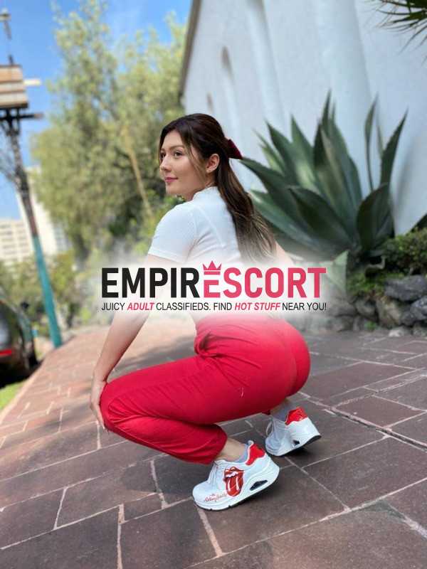semsual mona cuerpo atlético