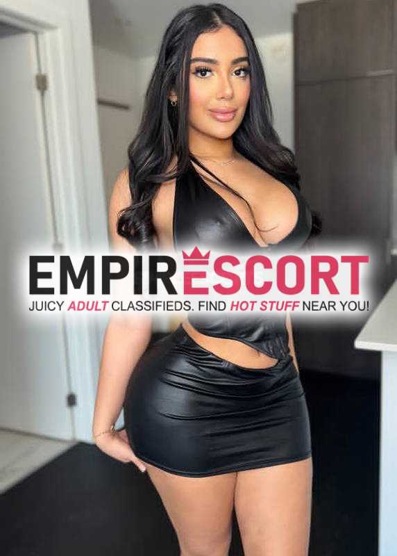hermosa chica dispuesta complacer todas tus fantasías sexuales