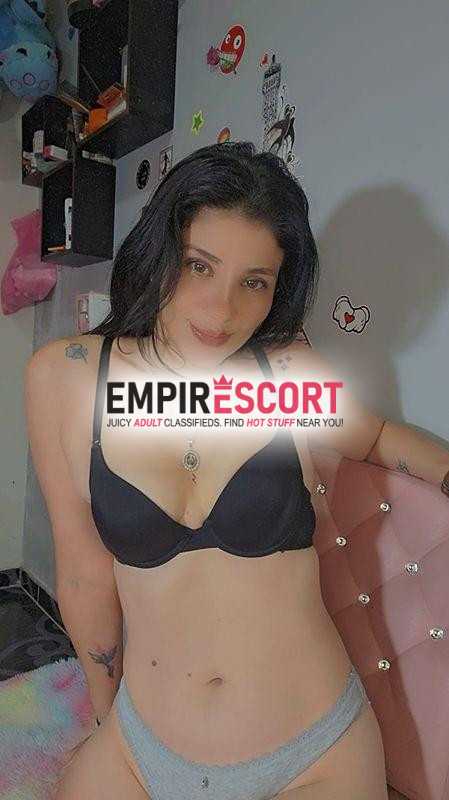 flaca sexy devuelta en ciudad 
esperando por ti