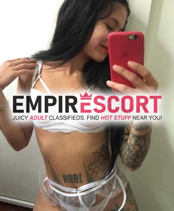 jovencita disponible para videollamadas