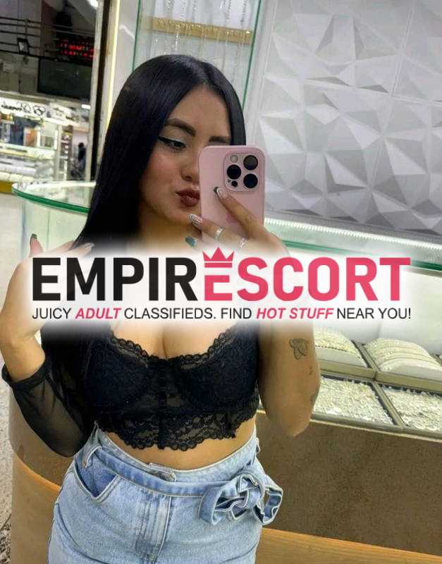 exclusiva hermosa mujer fuera de común linda y vanidosa