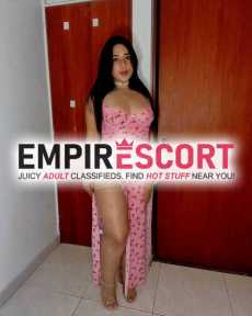 linda universitaria joven complaciente estrechita dispuesta complacer tus deseos y fantasías sexuales me encanta complacer mis clientes