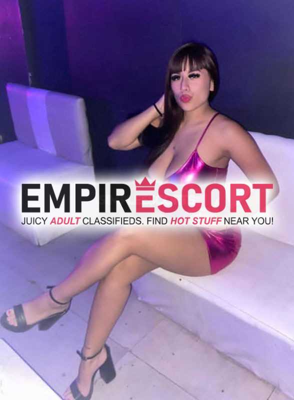 linda chica estrobertida hermosas curbas para complacerte en cualquier momento solo en nuestra agencia