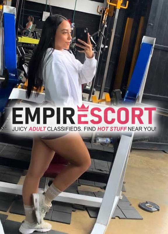 soy linda chica universitaria me gusta complacer mis clientes y me gusta el sexo al natural