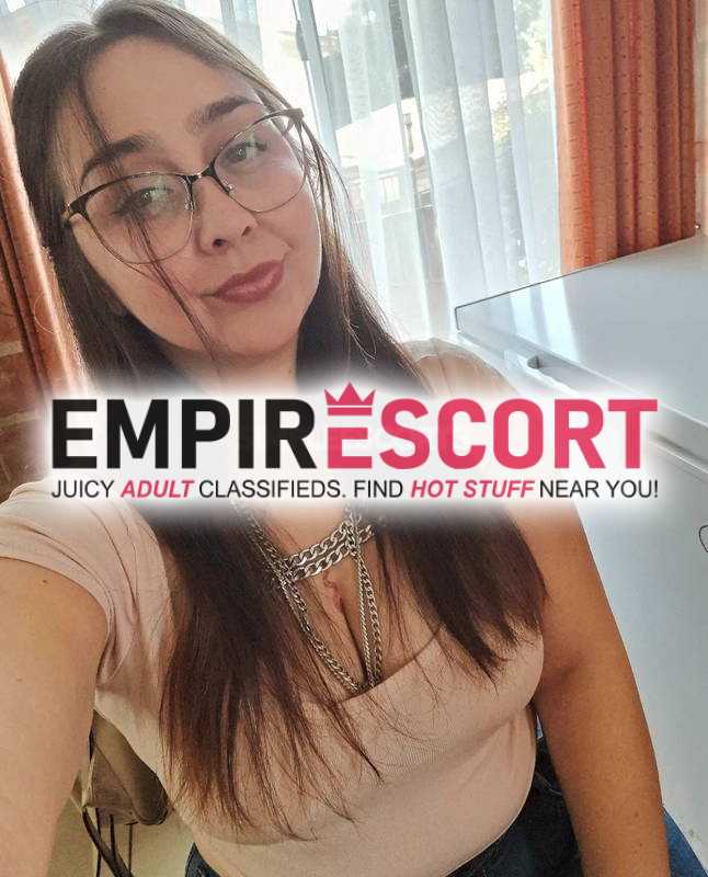hola mis amores soy jennifer chica cariñosa y descomplicada estoy dispuesta cumplir todas tus fantasías sexuales