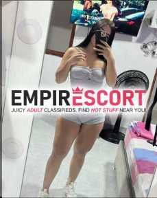 jovencita demasiado golosa y muy caliente