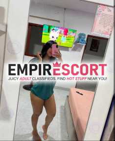jovencita demasiado golosa y muy caliente