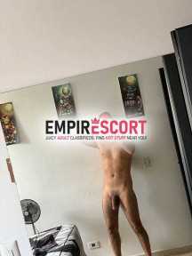 costeño activo y bien dotado