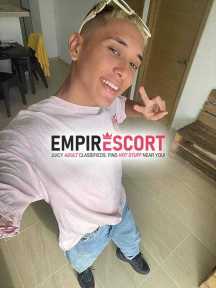 hola soy arthur chico ardiente y educado dispuesto cumplir fetiches