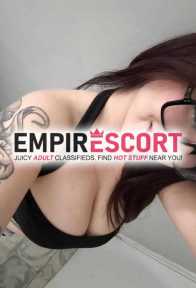 amores me encuentro disponible en esta hermosa ciudad y ansiosa de mucho sexo y mucho placer