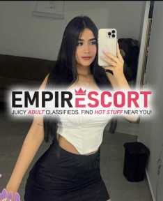 aca en el rosal hermosa joven divertida chica en tu linda ciudad