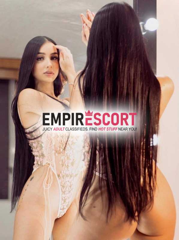 garzón ardiente modelo para virtual presencial disponible cuerpo sexy joven y muy calentona
