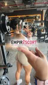 bello sexy y seductora scort