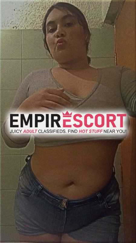🥵ninfomana estrechita juguetona llámame 😈