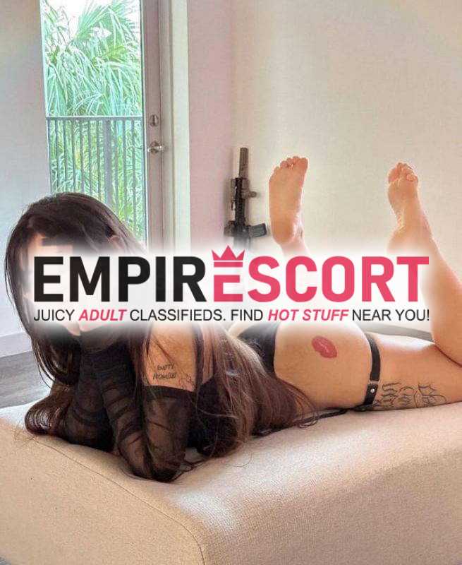 caliente recién llegada ven probar mi vagina estrecha