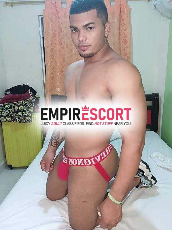 soy alejo versÁtil dotado 23cm nalgon disponible para que pasemos rato agradable 
tengo full contenido rico
hago videollamada paja y leche