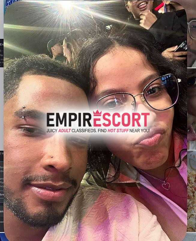 pareja lista para el mejor trío
en nuestro servicio tienes 
sexo anal 
oral 
eyaculación corporal