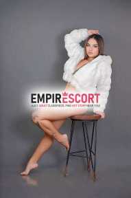hermosa paisa sensual natural y juguetona