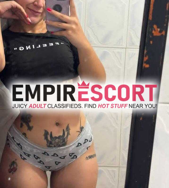 universitaria rico cuerpo golosa y tatuada