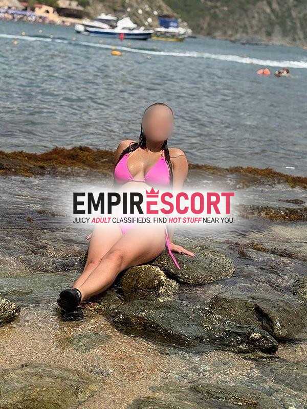 linda y sensual mujer dispuesta complacerte trato de novios