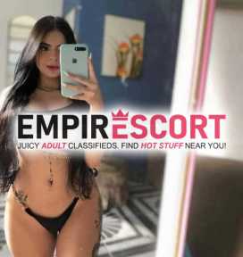 dispuesta para que sea chica atractiva complaciendo