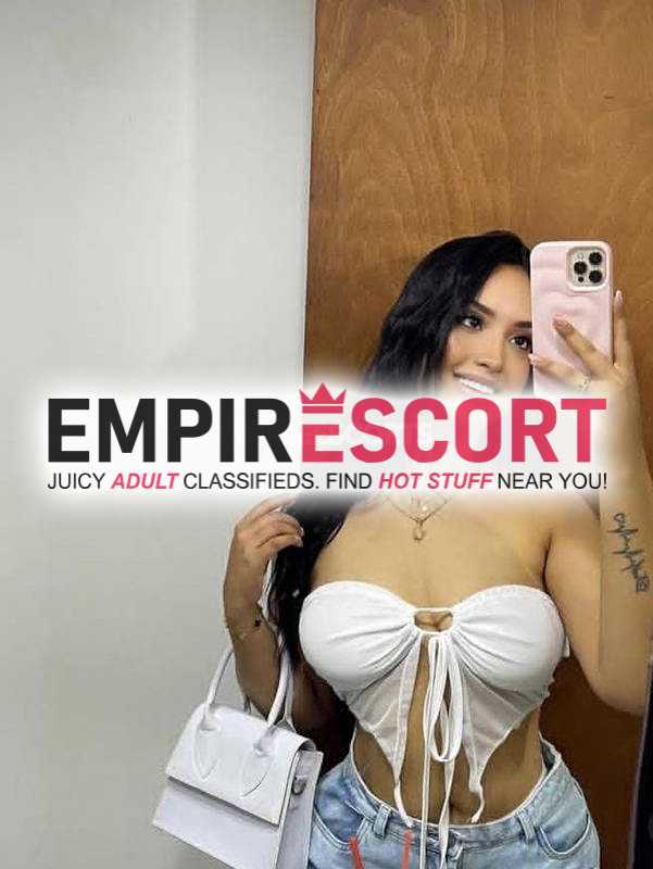 hola estoy disponible para complacerte todas tus fantasias sexuales