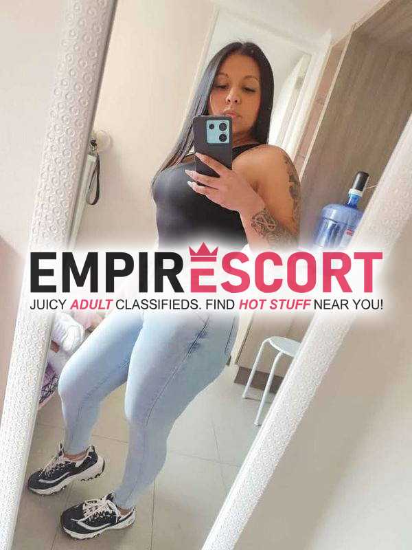 hola mis amores lindos de san andrés estoy acá para complacerte en todas tus fantasías sexuales
