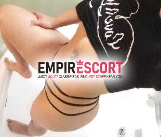 strapon de estreno mujer costeñita lluvia marrón