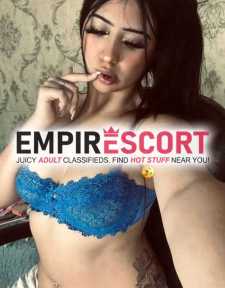 hermosa modelo culona y de grandes tetas lista para complacer todas tus fantasias sexuales