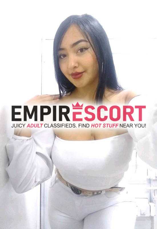 hola mis amores estoy disponible para brindarte mis mejores servicios cargados de rico placer