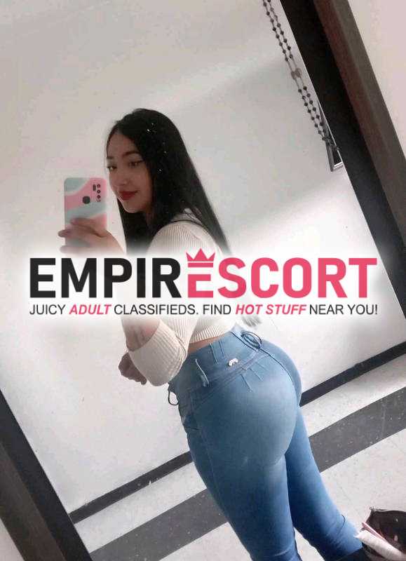 hola mis amores estoy disponible para brindarte mis mejores servicios cargados de rico placer