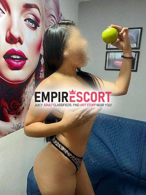 diosa de los fetiches y experta en el sexo ssara