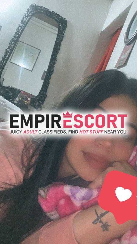 soy aquella chica encantadora muy sensual disponible para saciar tus deseos sexuales