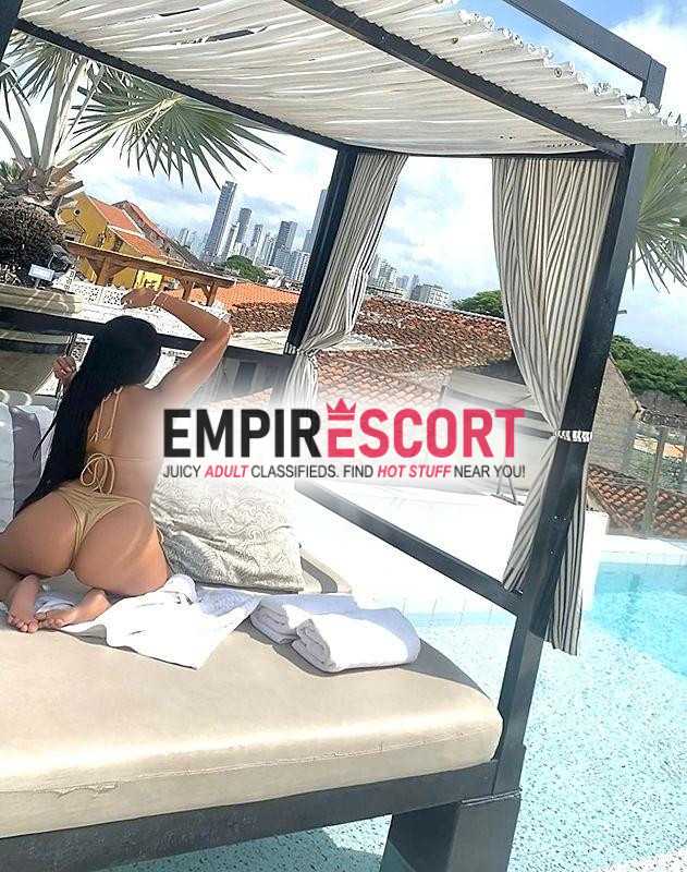 hermosas jóvenes sexis y muy complacientes sexo oral anal miércoles de promociÓn