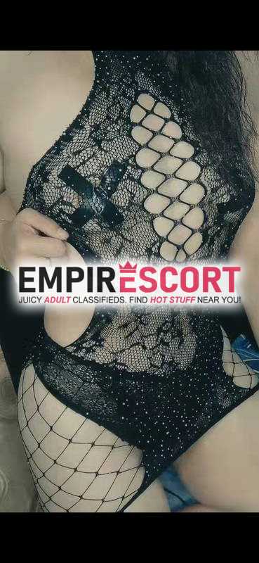 hermosa mona crespa mirada que te invita pecar y unas caderas de infarto 🥵😈