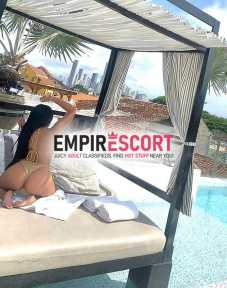 hermosas jóvenes sexis y muy complacientes sexo oral anal miércoles de promociÓn