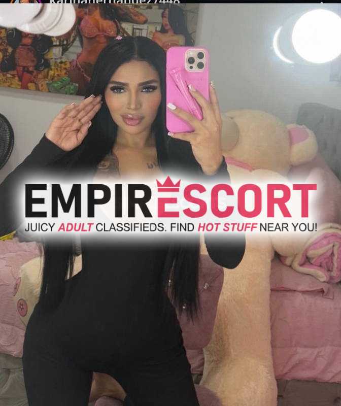 soy dayana linda chica atractiva y muy ninfomana en cama