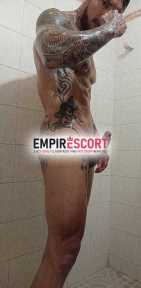 latino tatuado