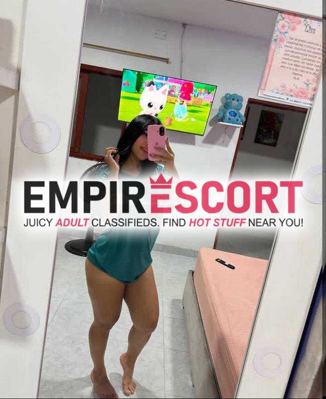 jovencita demasiado golosa y muy caliente