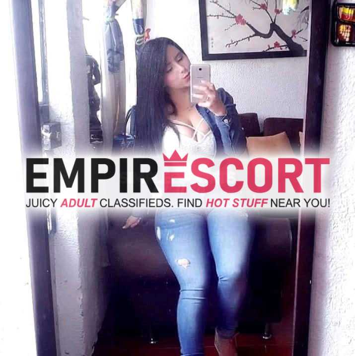 diosa hermosa complaciente para que disfrutes de compañía exclusiva