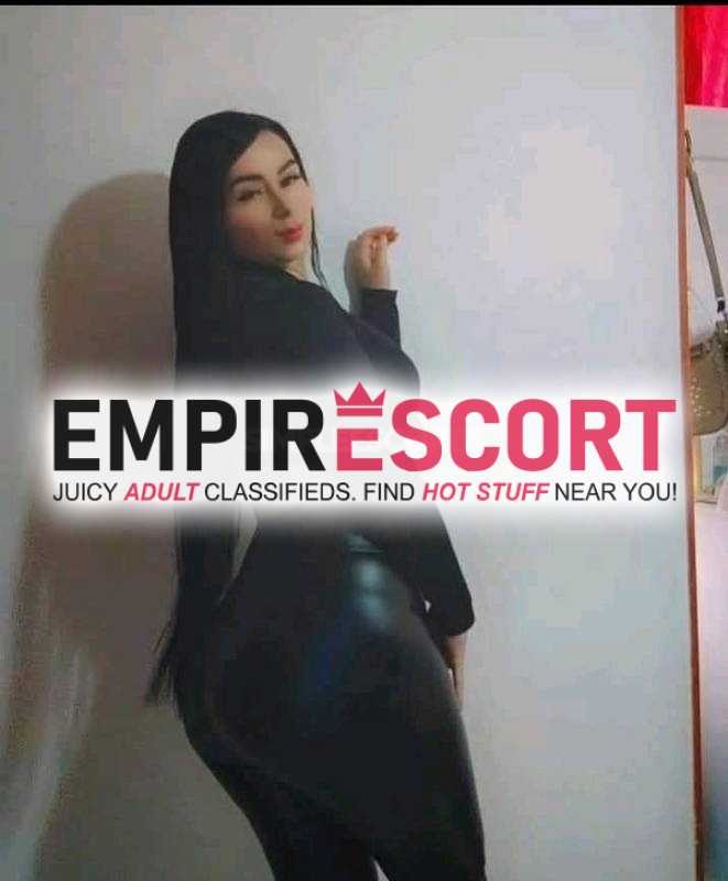diosa hermosa complaciente para que disfrutes de compañía exclusiva
