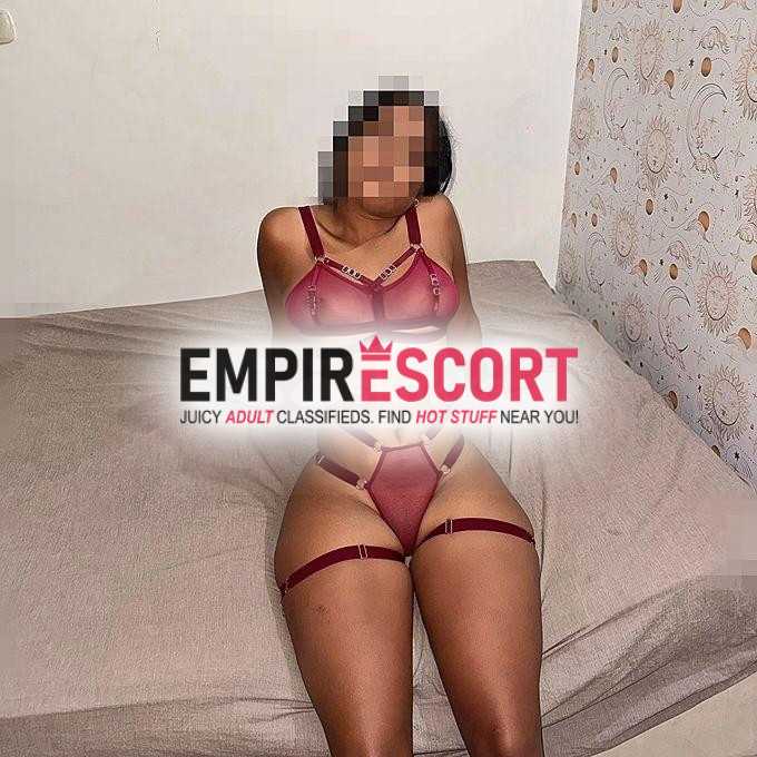 valeria flaquita morena complaciente