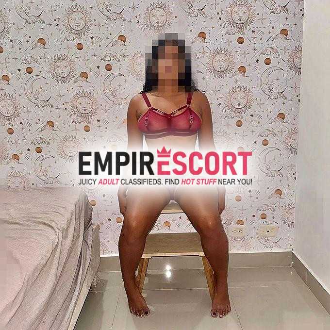 valeria flaquita morena complaciente
