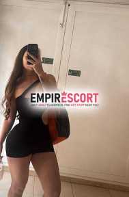 soy karina estoy ardiente y calientica y ganas de mucho sexo y mucho placer