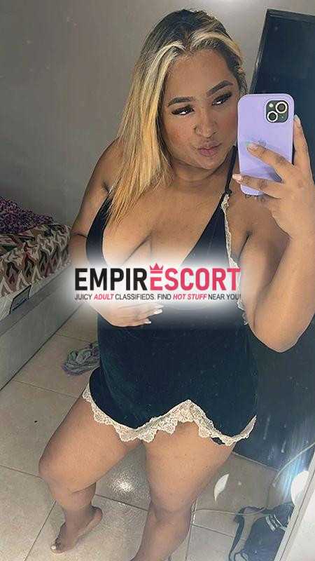 hermosa morena vagina grande