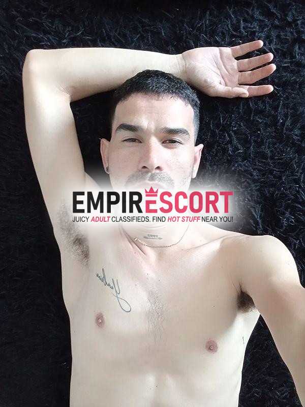 hola soy adonis 24 cm de polla dura y curva para darte el mejor placer que mereces disponible en medellin