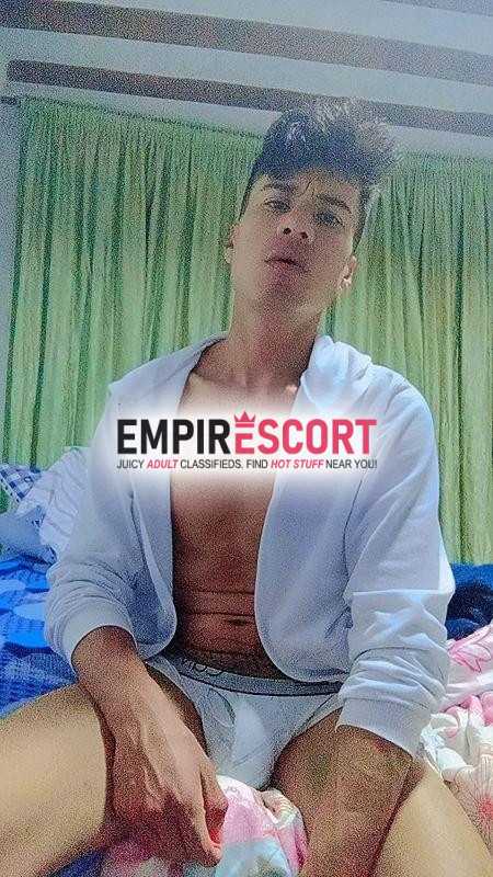 paisa joven macho vergon arrecho chupa culo