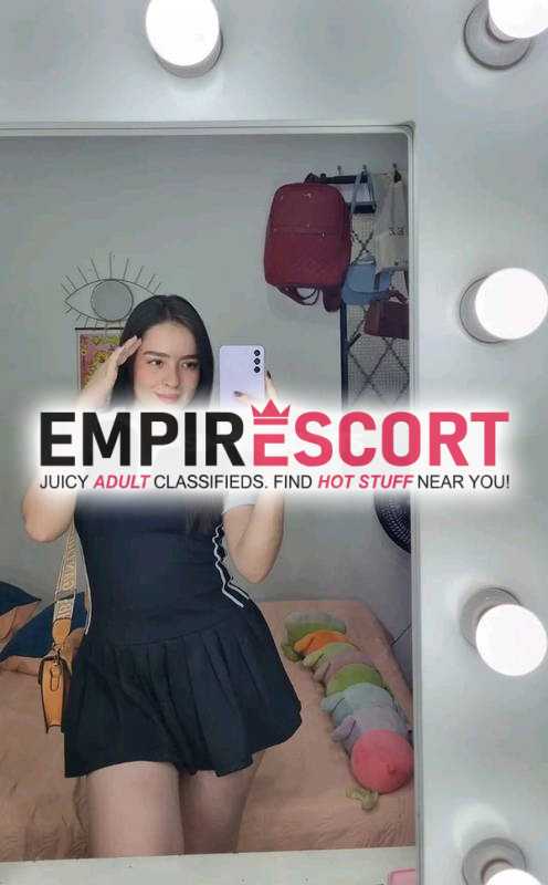 mujer complaciente dispuesta saciarte de placer