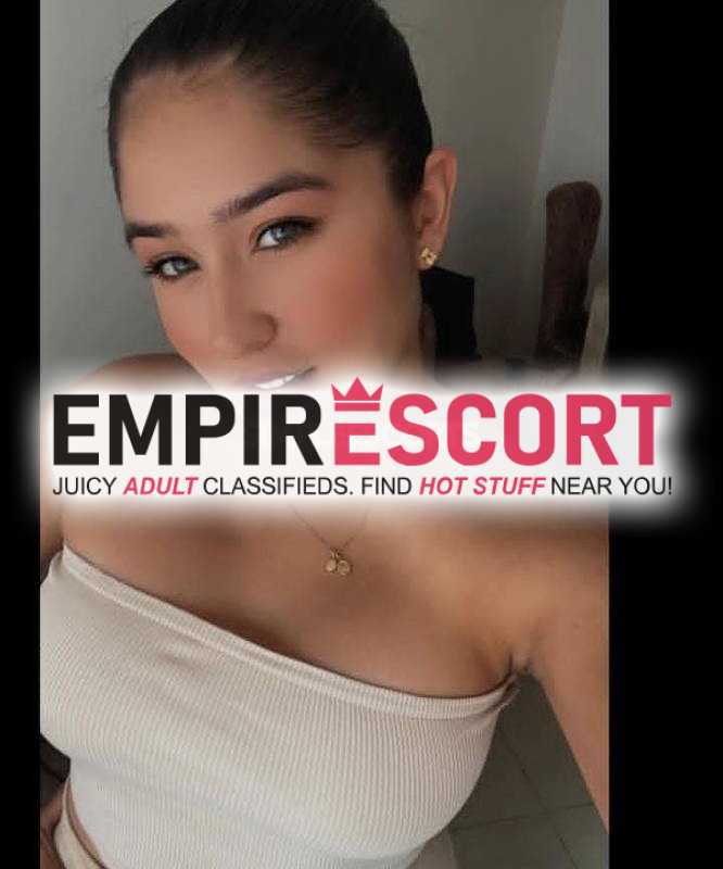 hola estoy disponible para complacerte todas tus fantasias sexuales