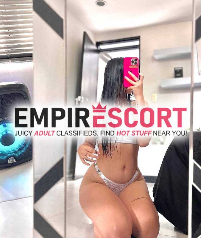hermosa dama de compañía